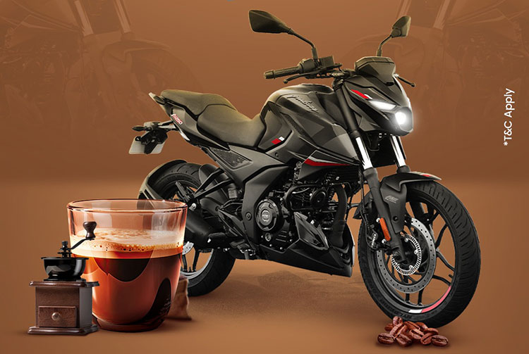 During the Pulsar test ride, you can drink coffee for free in Himalayan Java!